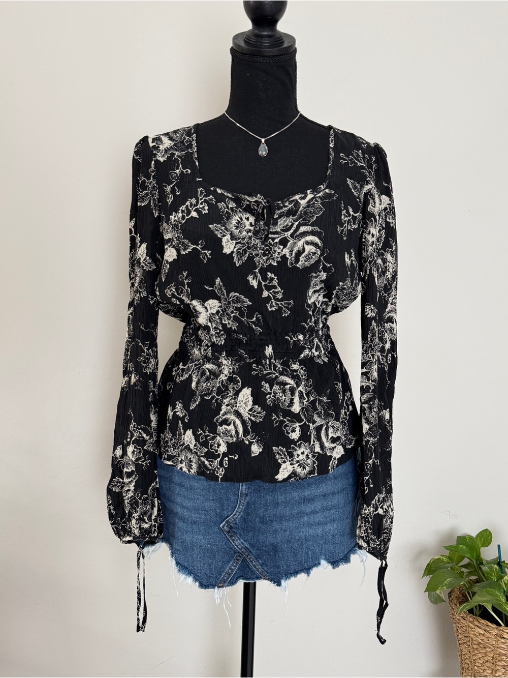 Vintage 100% Silk Long Sleeve Peasant Style Blouse with Elastic Cinched Waist